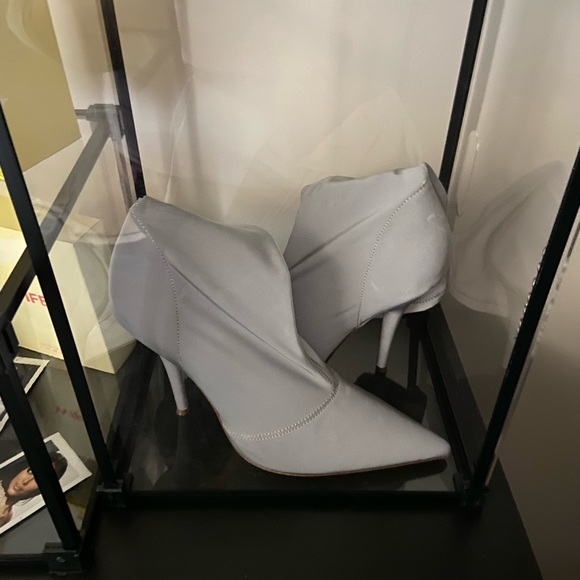 Yeezy Reflective boots - Picture 4 of 5